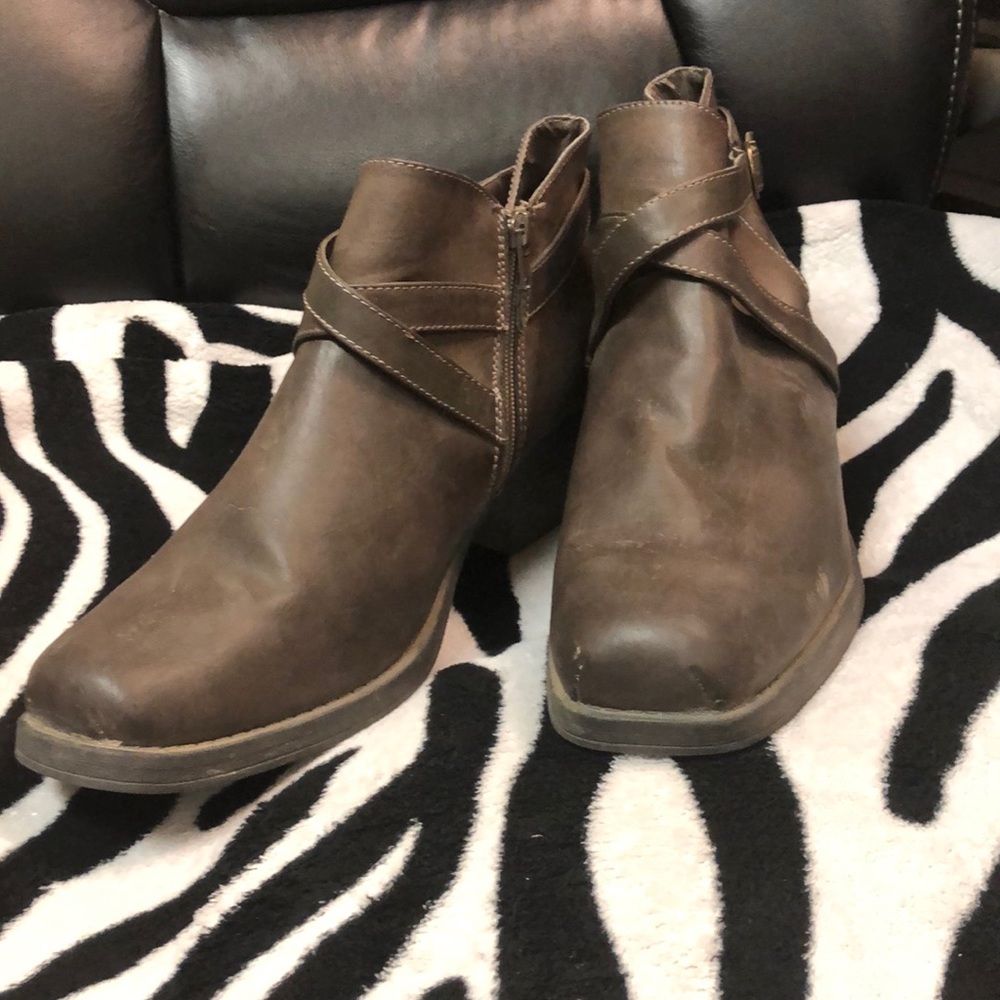 Women's boots
